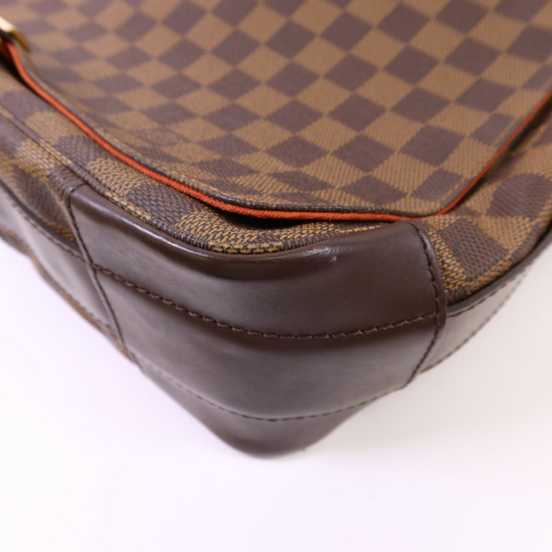LOUIS VUITTON Damier Bastille金扣肩背袋-12