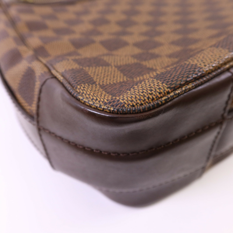 LOUIS VUITTON Damier Bastille金扣肩背袋-15
