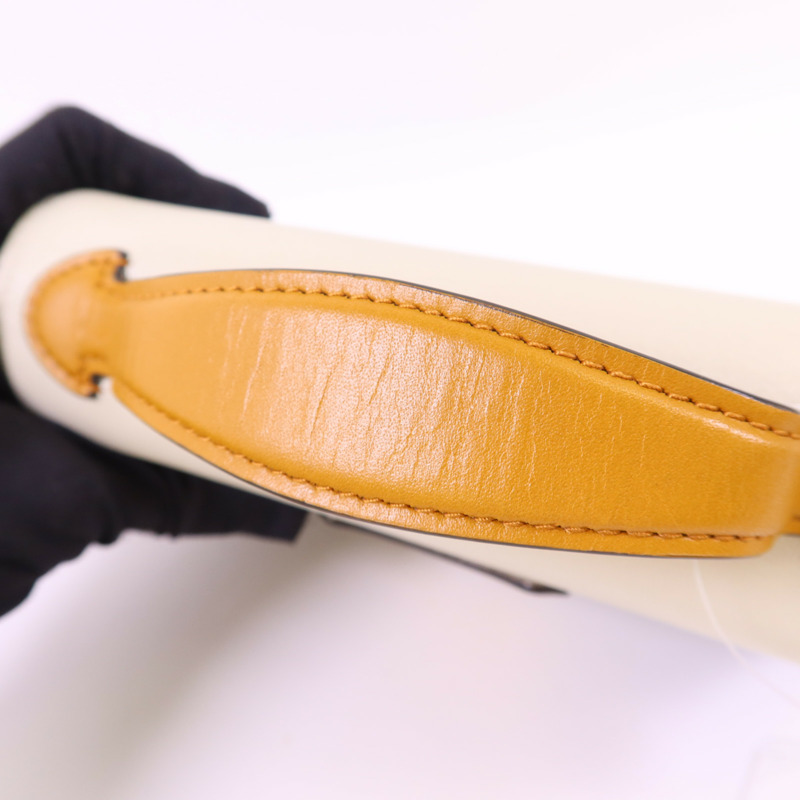 GUCCI 塗層帆布GG Supreme Mini Padlock Bag金扣手挽肩背兩用袋-15