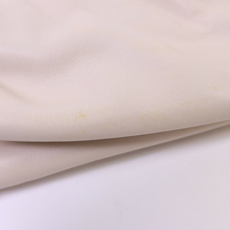 BOTTEGA VENETA 牛皮皮革Cloud Clutch手拿包-14