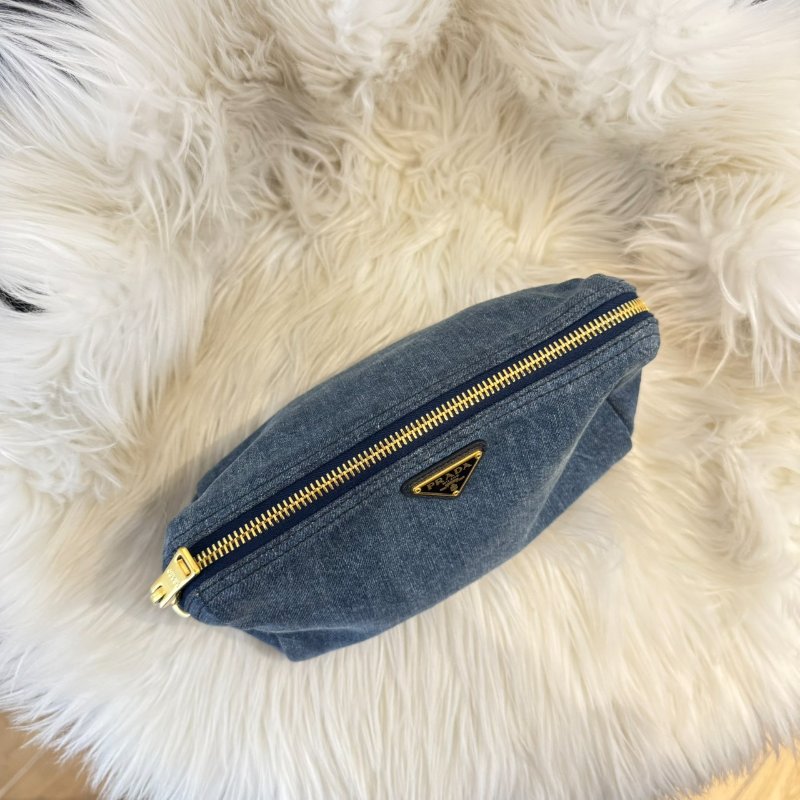 PRADA 牛仔化妝包-3