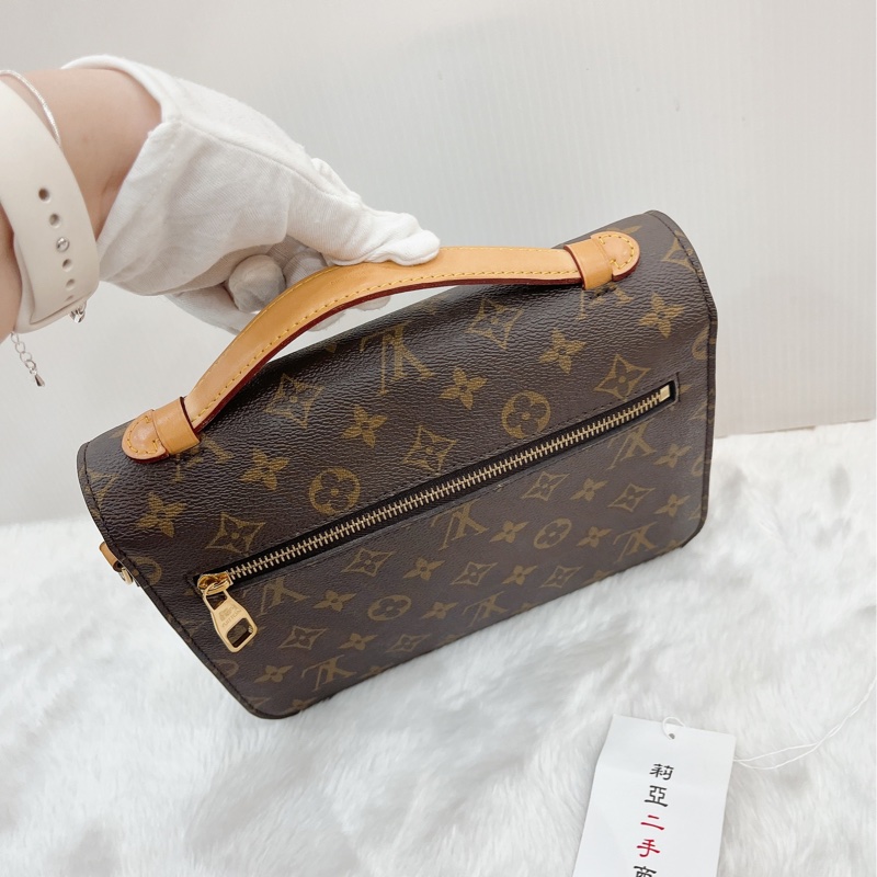 莉亞精品♡LV M44875 老花郵差包 二手-6