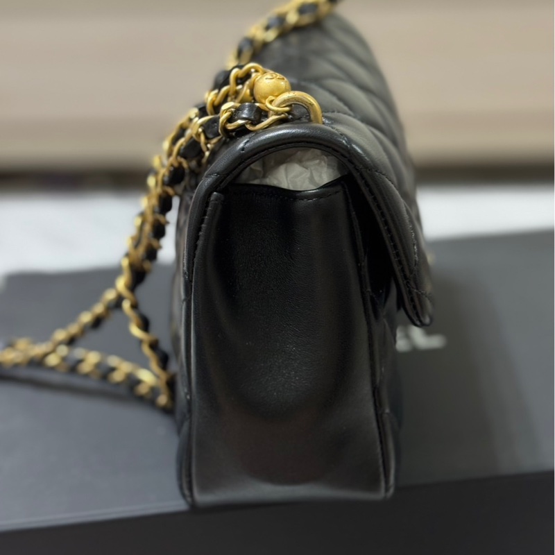 香奈兒24P珍珠鏈條黑色方胖 19公分-4