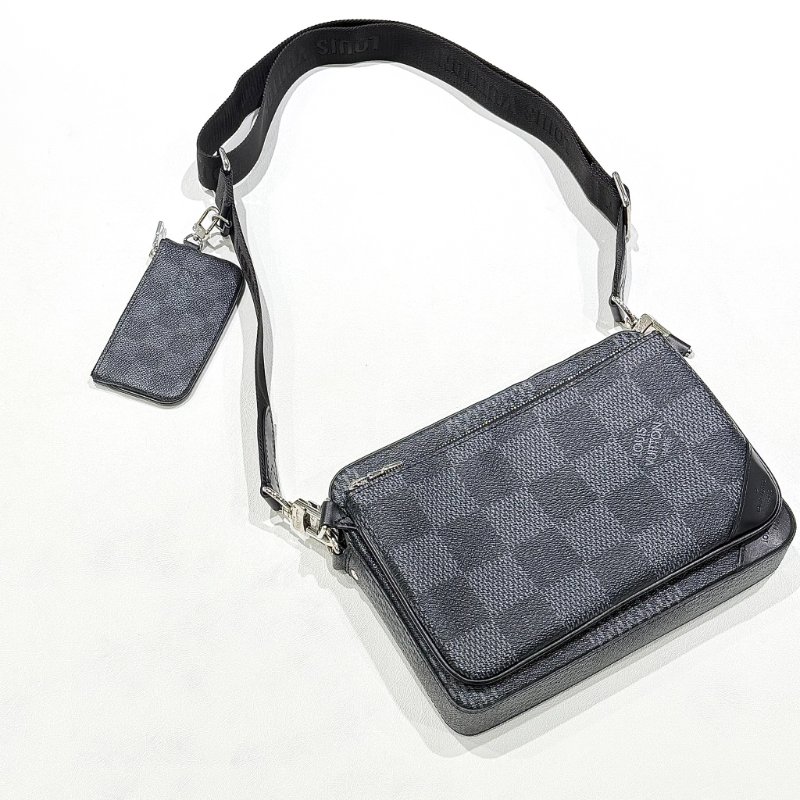 Louis Vuitton - 黑灰色棋盤格三合一郵差包-0