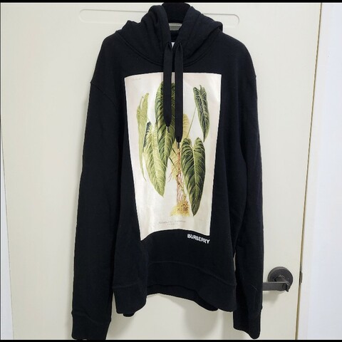 BURBERRY 植物圖片黑色長袖帽T