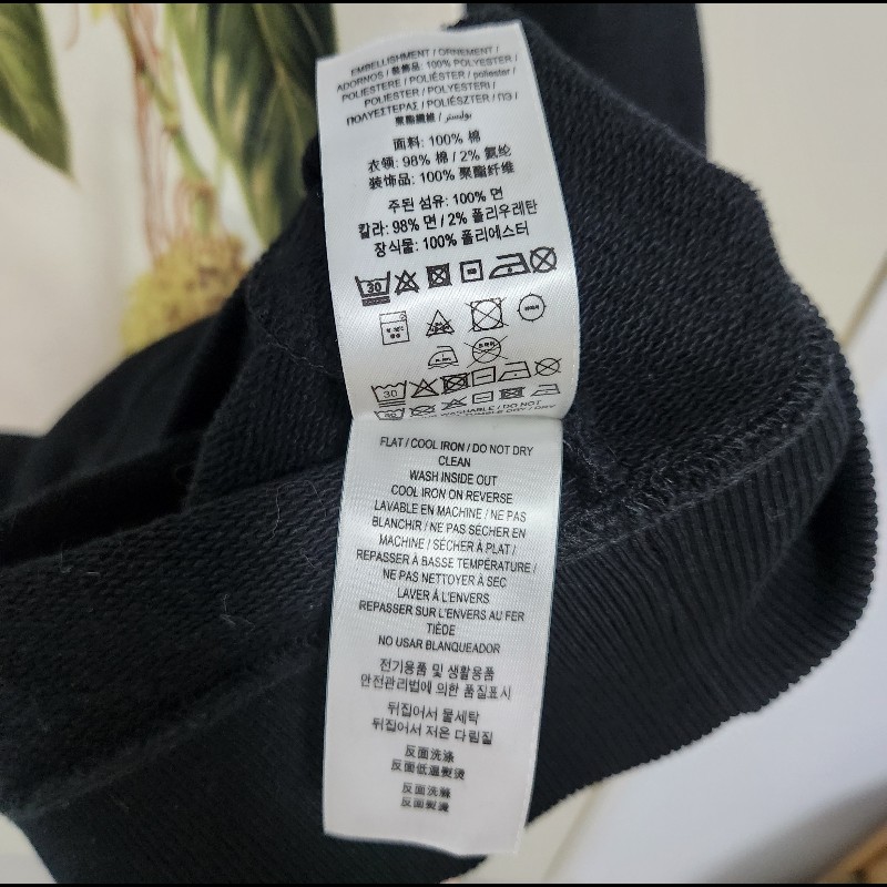 BURBERRY 植物圖片黑色長袖帽T-5