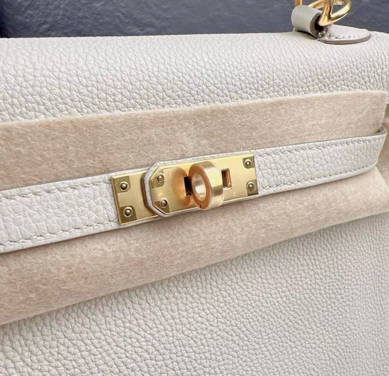 愛馬仕hermes kelly 25奶昔白金扣togo皮 Y刻 99閒置新~-13