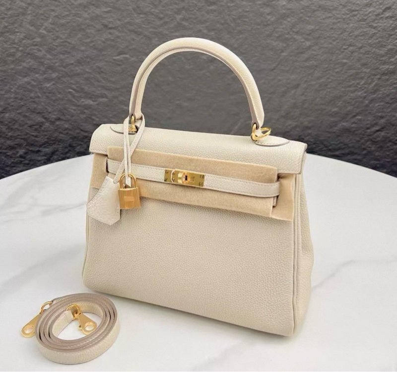 愛馬仕hermes kelly 25奶昔白金扣togo皮 Y刻 99閒置新～-7