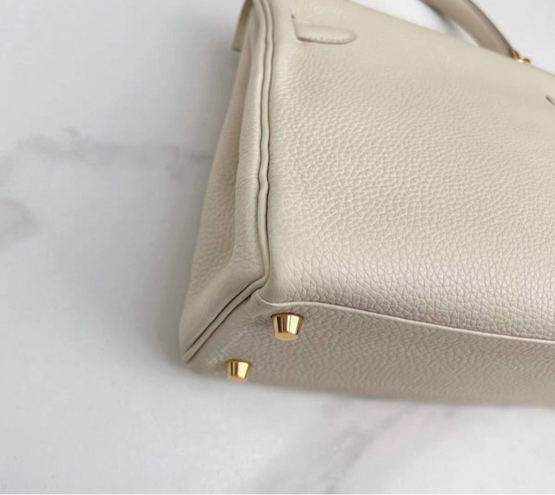 愛馬仕hermes kelly 25奶昔白金扣togo皮 Y刻 99閒置新～-15