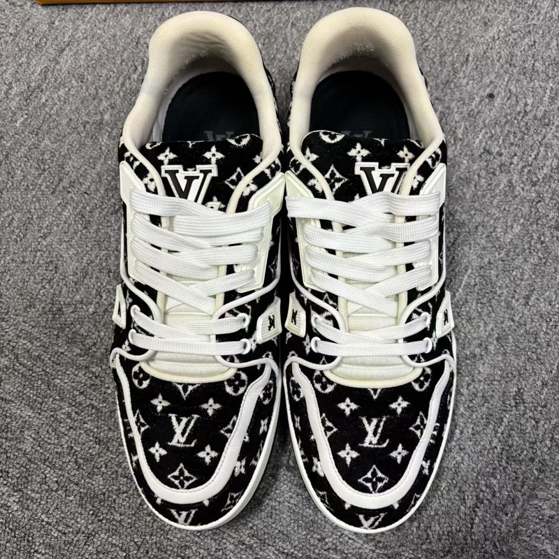 【louis vuitton】黑白Trainer系帶低幫時尚板鞋 97新 碼數:8.5-2