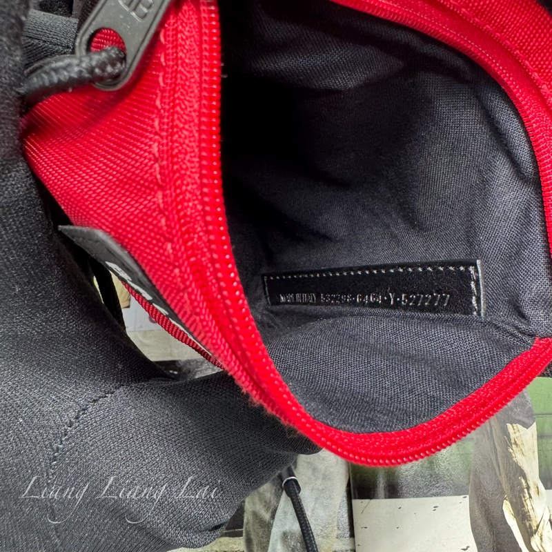 Balenciaga 巴黎世家 紅色尼龍斜背小包-3