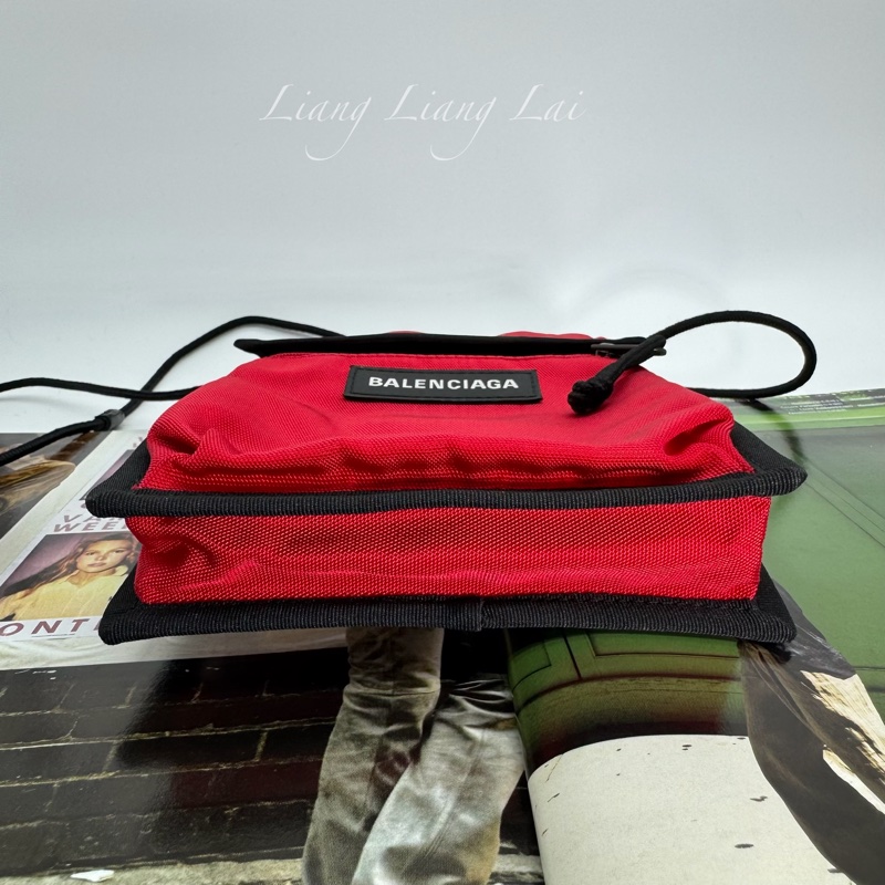 Balenciaga 巴黎世家 紅色尼龍斜背小包-13