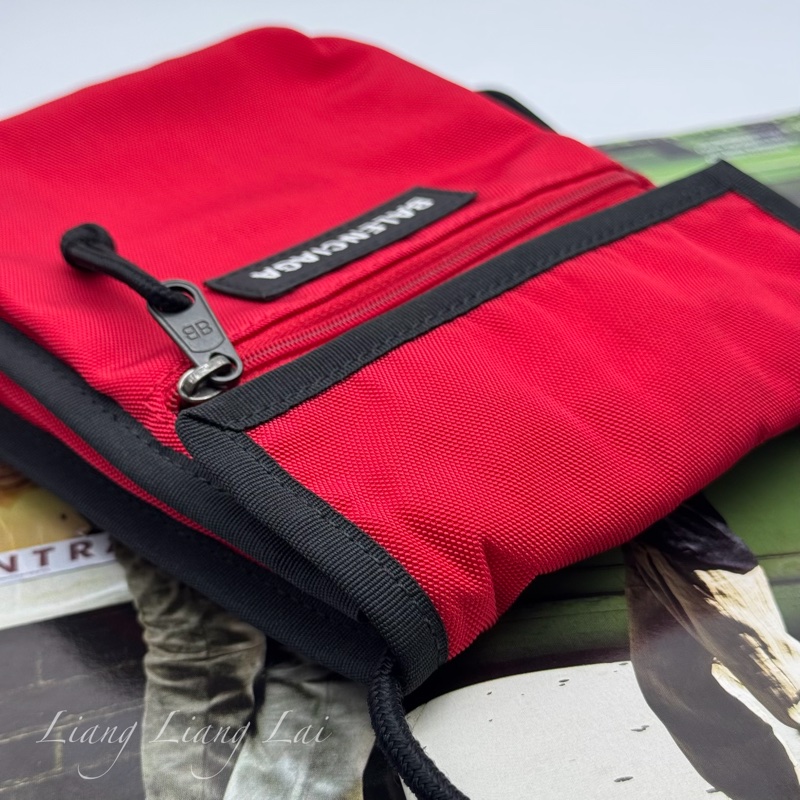 Balenciaga 巴黎世家 紅色尼龍斜背小包-19