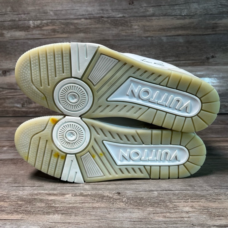 95新LV trainer Louis VUITTON 灰白 白水泥 UK8.5碼 42.5碼-5
