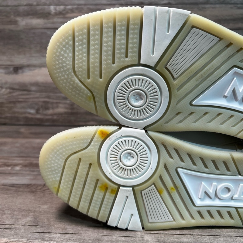 95新LV trainer Louis VUITTON 灰白 白水泥 UK8.5碼 42.5碼-6