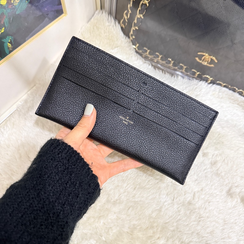 質感好 容量夠的LV 全牛皮  卡夾層 扁長夾💰十萬元的鈔票可直接放入 不需對折-15