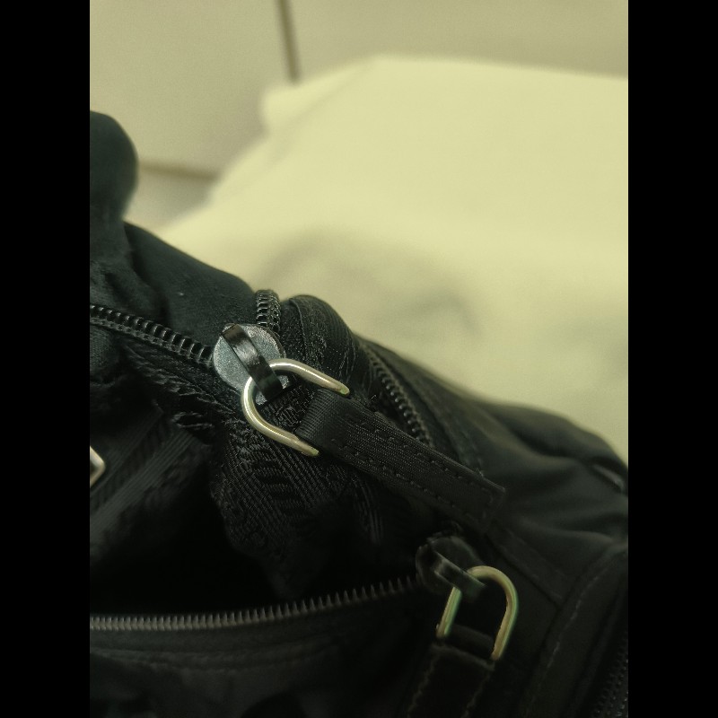 🔥年終狂降🔥【限時降價只到12/31（原22,800）】【8成新】㊣✨PRADA✨普拉達 黑色 帆布 皮革 掀蓋式 側口袋 郵差包 肩背包 斜背包 /二手包/二手精品🌳二手樹屋🌳-44