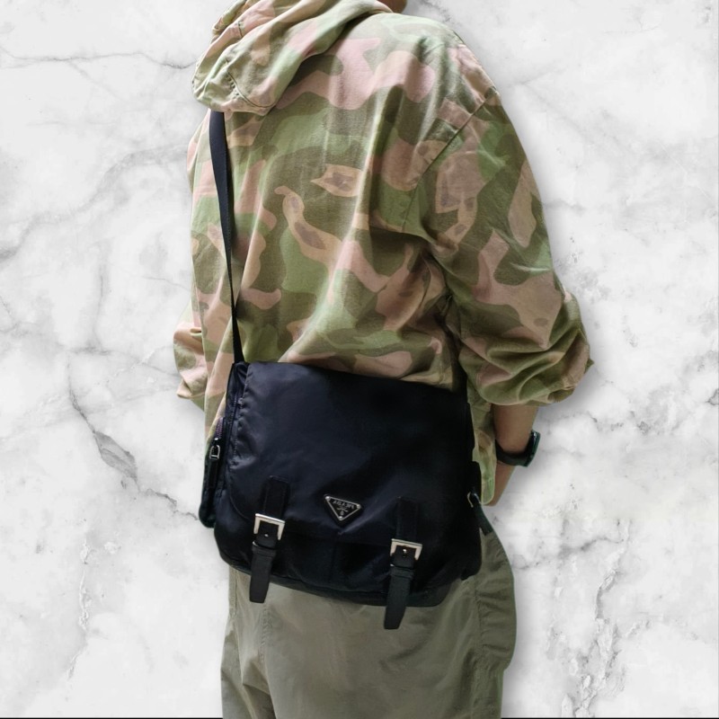 🔥年終狂降🔥【限時降價只到12/31（原22,800）】【8成新】㊣✨PRADA✨普拉達 黑色 帆布 皮革 掀蓋式 側口袋 郵差包 肩背包 斜背包 /二手包/二手精品🌳二手樹屋🌳-52