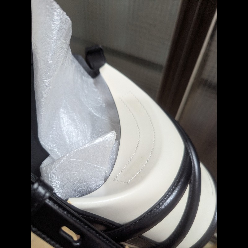 ALEXANDER MCQUEEN The Curve Bag 水桶包 黑白相間-25