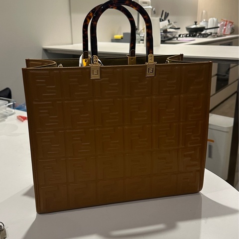 芬迪Fendi  Sunshine 托特包大