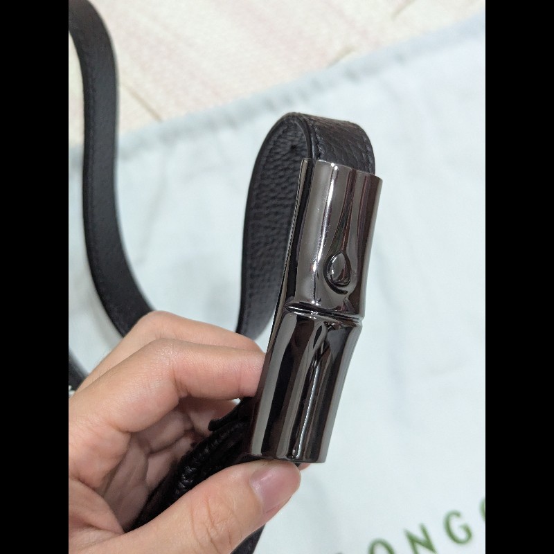 LONGCHAMP ROSEAU ESSENTIAL系列 牛皮半月形單肩包-1