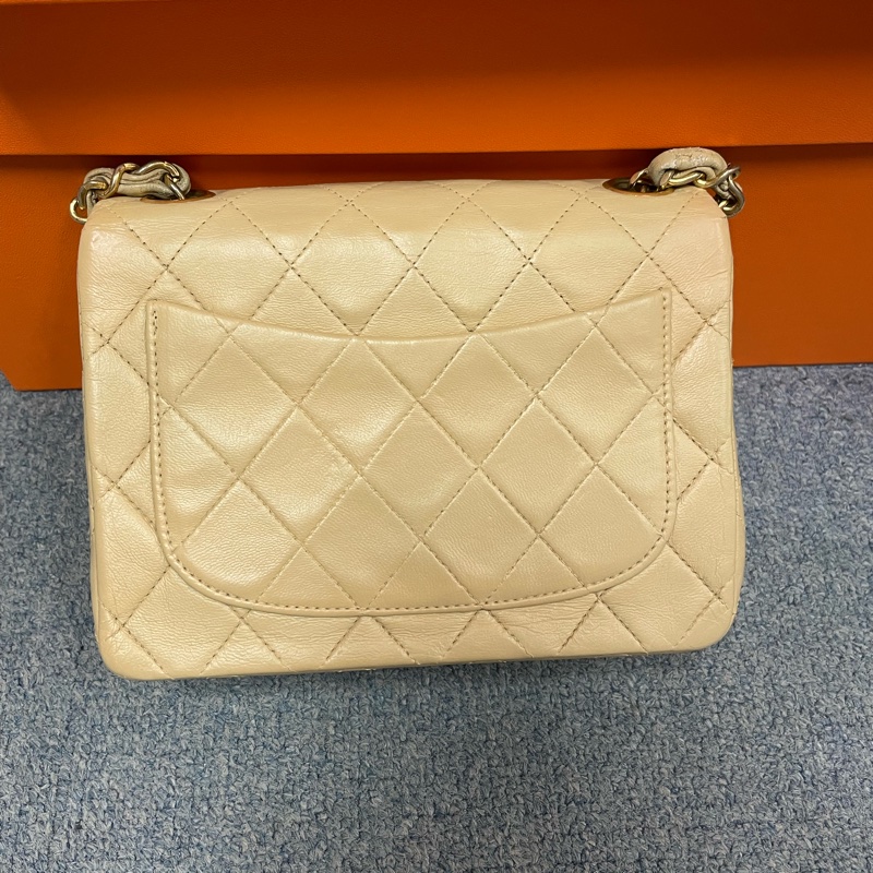 CHANEL VINTAGE SQUARE 香奈兒中古款 方胖子羊皮奶茶色-1