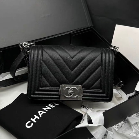 ✨全網最平 Chanel leboy small 小號 黑銀 山形紋 魚子醬皮 稀有品 24開有卡 95新