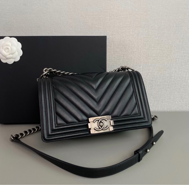 ✨全網最平 Chanel leboy 25cm 中號 黑銀牛皮 山形紋 非常少見 97新 26開-0