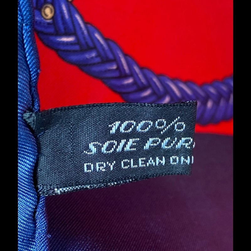 Celine 深藍邊紅底馬蹄鎖絲巾-8