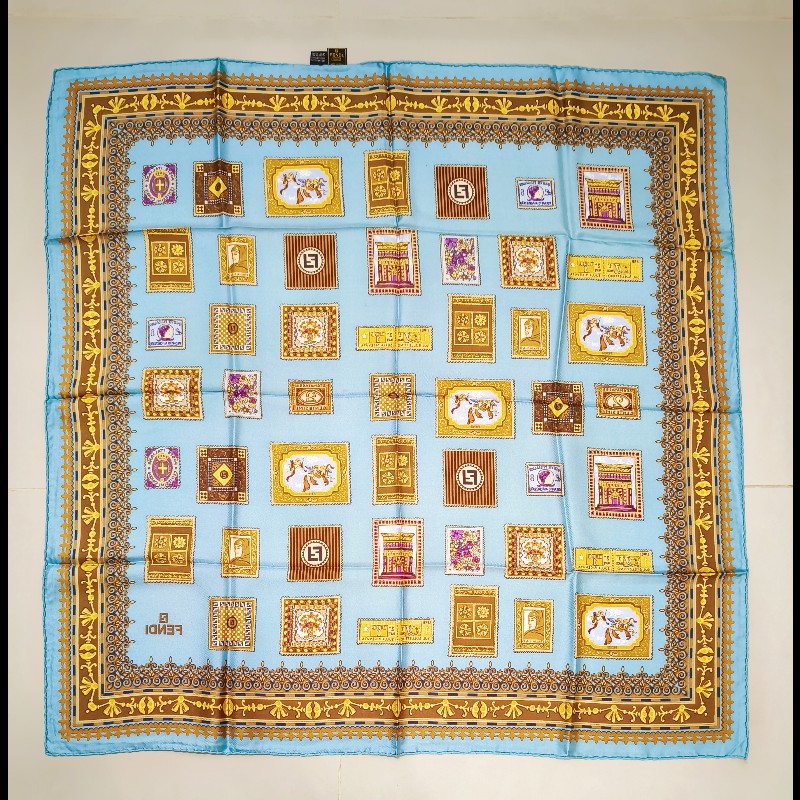 Fendi 湖水藍郵票圖案絲巾-6