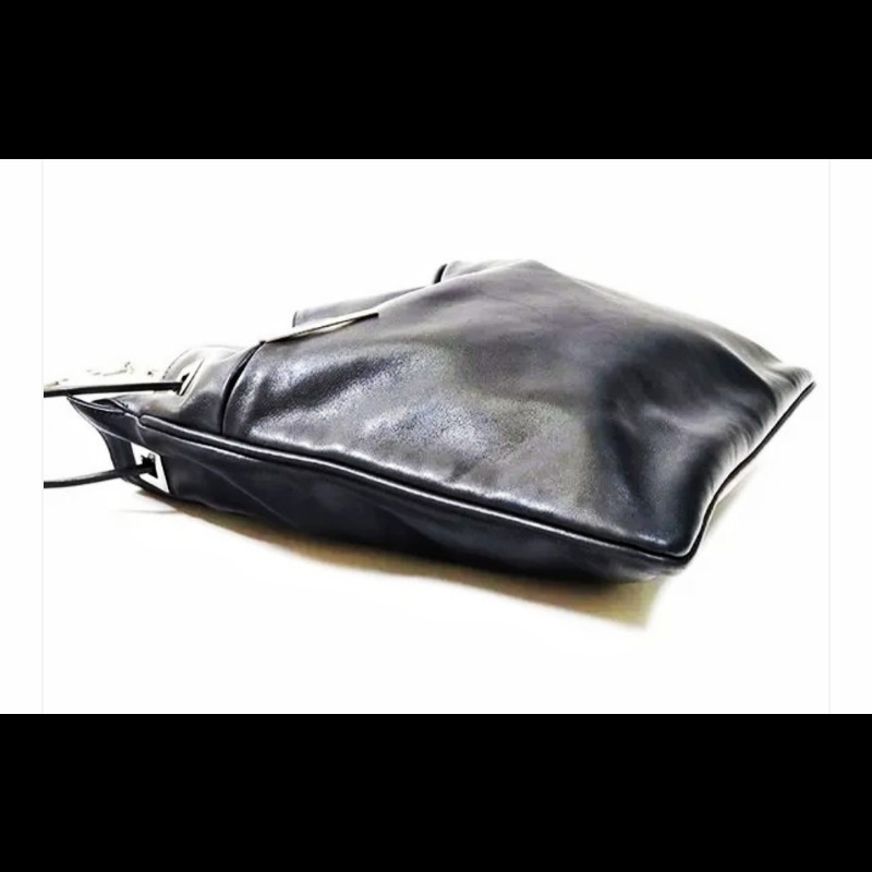 Gucci 限量版 黑色皮革抽繩鏈條水桶包-8