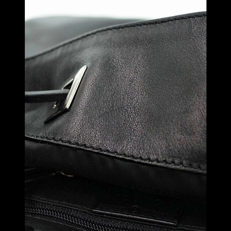 Gucci 限量版 黑色皮革抽繩鏈條水桶包-11