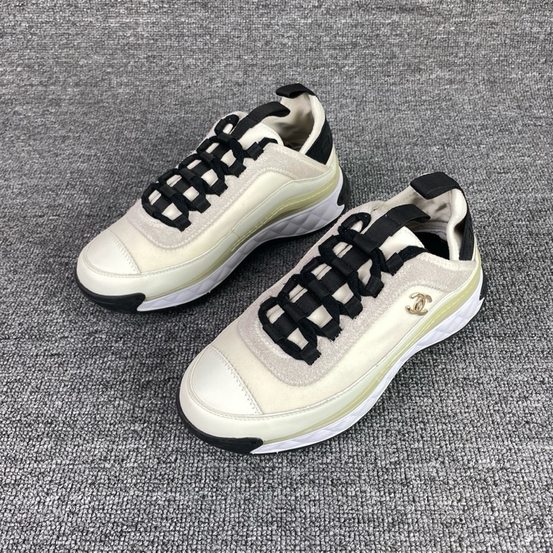 款式:98新Chanel香奈兒拼色雙C休閒鞋 尺碼36 雙C金扣精緻簡約-0