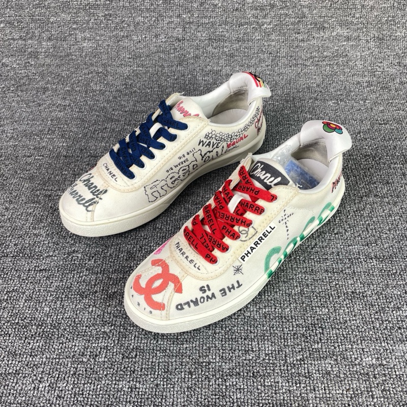 Chanel香奈兒塗鴉板鞋 尺碼38 雙C搭配塗鴉設計 菲董聯名款-0