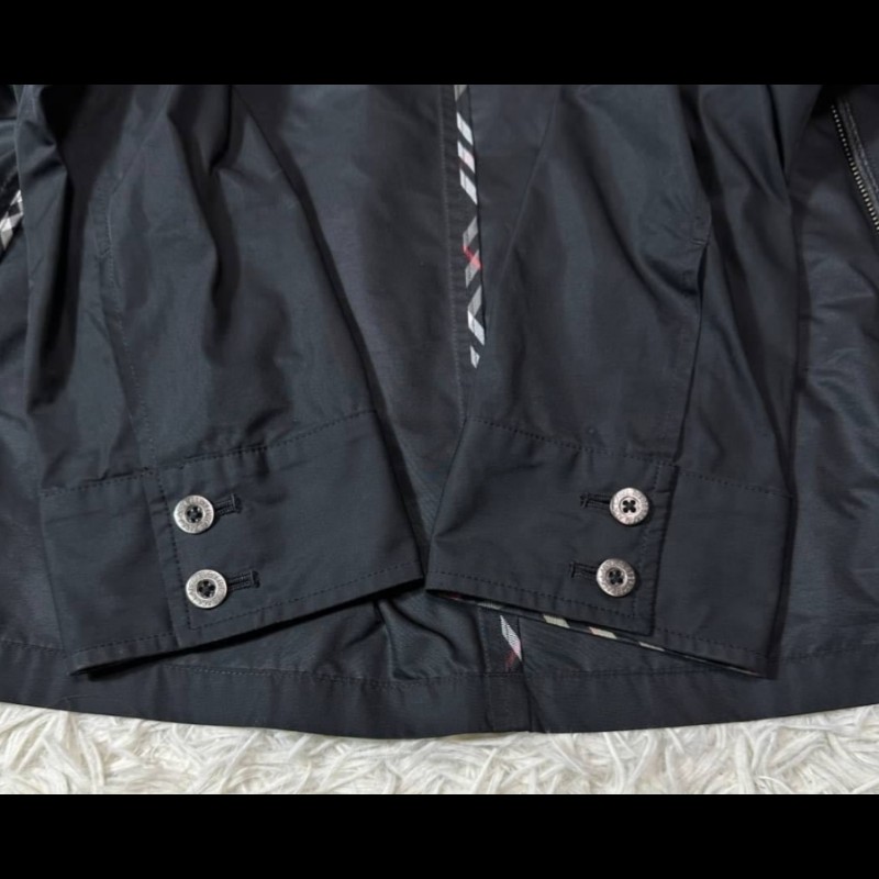 Burberry Black Label的尼龍夾克-15