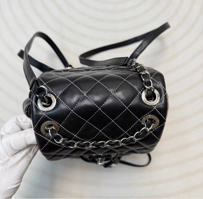 ✨Chanel 黑銀羊皮後背包🖤-8