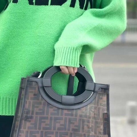 Fendi runaway老花PVC圓環 網面手提斜背包28*22*11 98新配件塵袋