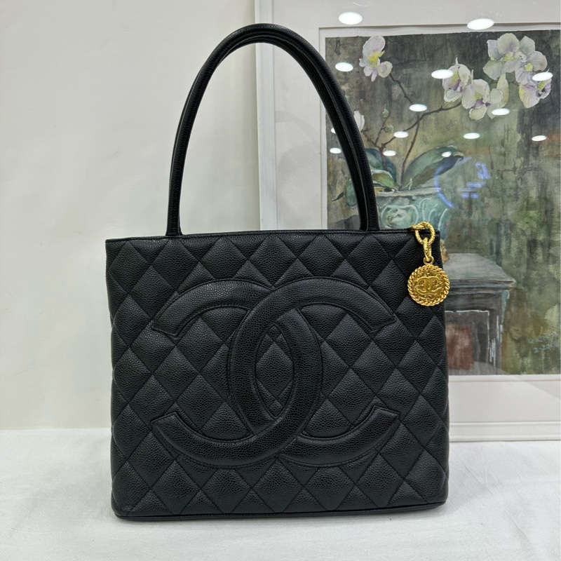 Chanel香奈兒 vintage 黑色荔枝皮金幣希爾頓 無卡-1