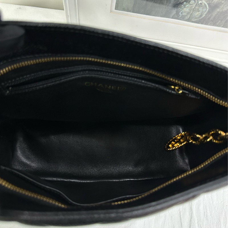 Chanel香奈兒 vintage 黑色荔枝皮金幣希爾頓 無卡-7