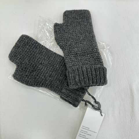 愛馬仕 秋冬限量版小可愛 Filipa 羊絨手套 S碼 全新