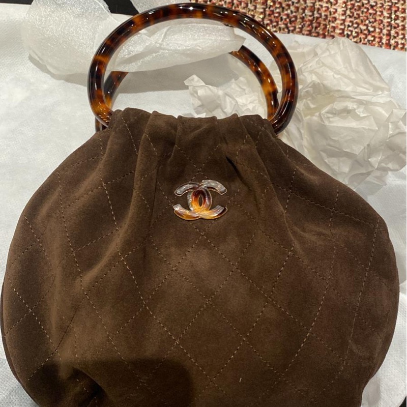 Chanel香奈兒26c春夏限定麂皮玳瑁元寶包深棕色小號-1