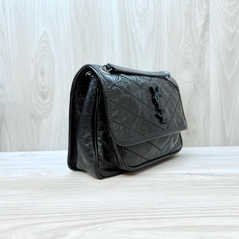 YSL黑色黑釦揉製牛皮NIKI BABY復古鏈包6331600-3