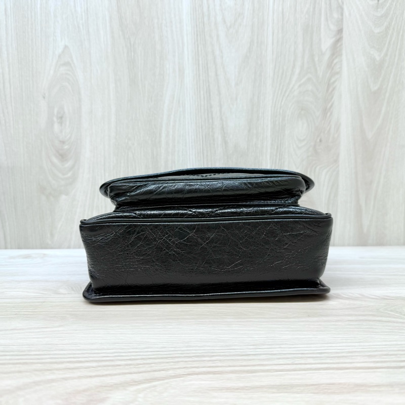 YSL黑色黑釦揉製牛皮NIKI BABY復古鏈包6331600-4