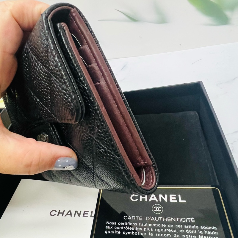 香奈兒三折荔枝牛皮短夾-3