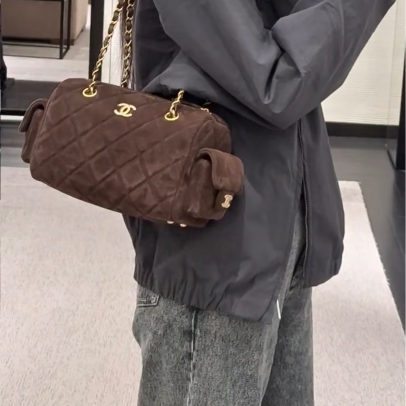 【配件：盒子、防塵袋 💕】Chanel 25K 保齡球 棕色 麂皮 金扣 牛皮 手提 單肩 腋下-1