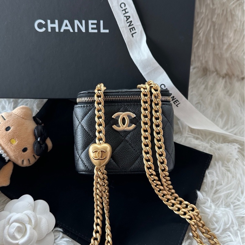 【配件：盒子 防塵袋 小票 💕】Chanel 24p 荔枝牛皮 黑金 黑色 金扣 愛心扣 調節扣 小盒子 方盒子-0