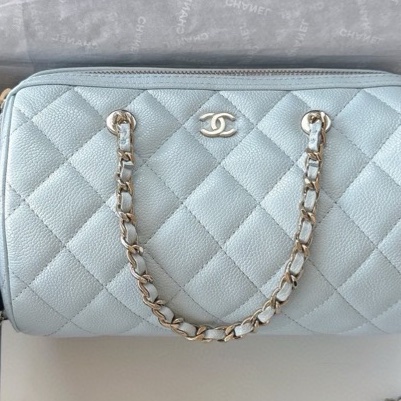 【配件：防塵袋 99新💕】Chanel 25S 保齡球 藍色 奶藍色 baby藍 金扣 荔枝牛皮 手提 單肩 斜挎-3