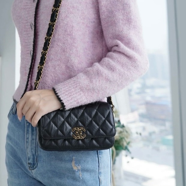 【配件：盒子、防塵袋 99新💕】Chanel 23K 法棍包 黑金 黑色 19bag金扣 手提 單肩 斜挎-1