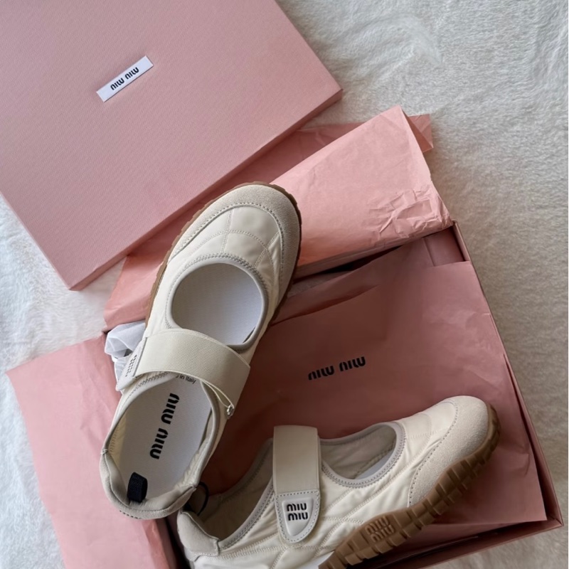 Miu Miu 魔術貼 瑪麗珍鞋 #36 36.5 37 37.5 38-2