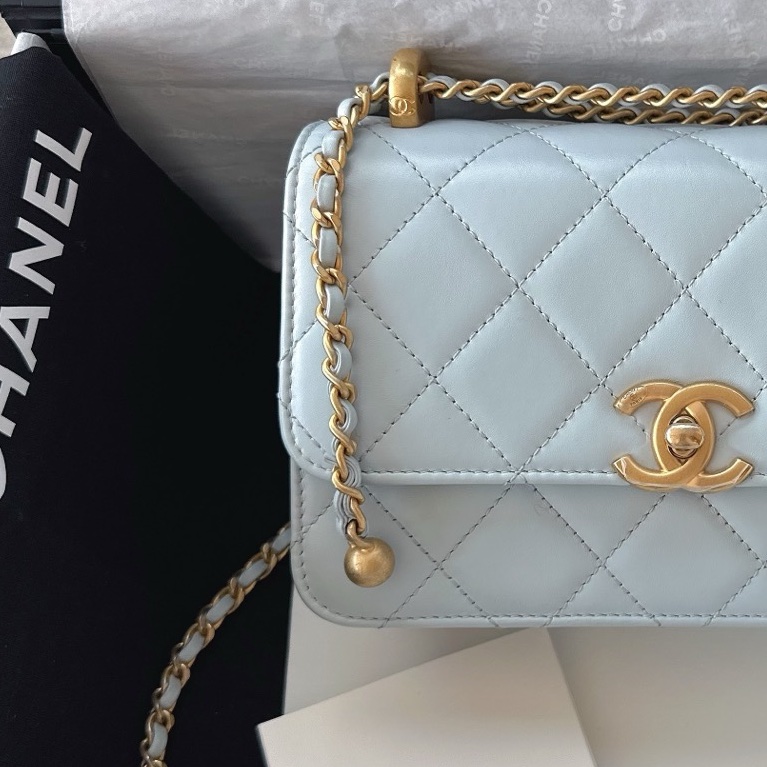 【配件：防塵袋、小票 99新💕】Chanel 25S cf mini 19cm 雙金球 雙金珠 藍色 淺藍色 淡藍色 baby藍 金扣 牛皮 手提 單肩 斜挎-4